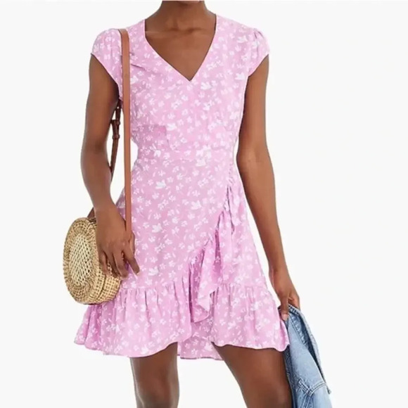 J CREW Ruffle Front Mini Dress in Soft Rayon Bubblegum Floral Size 2 Faux Wrap - Picture 1 of 9